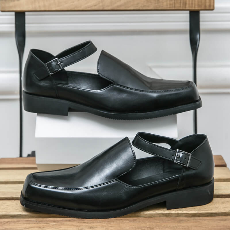 Oliver - Black Sandals